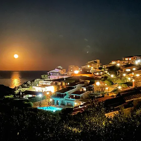 Punta Est - Mono Aliseo Pool & Access * Capo Coda Cavallo